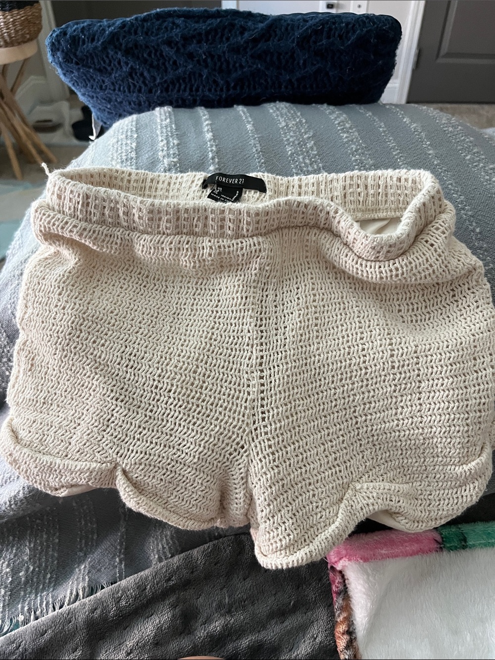 Forever 21 Beige Crochet Scallop Hem Shorts
